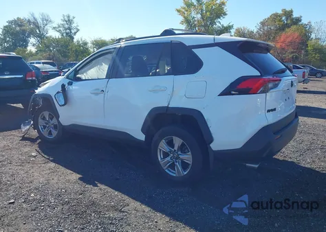 2023 Toyota Rav4 Xle z USA, uszkodzony, nr VIN 2T3P1RFV4PC358695